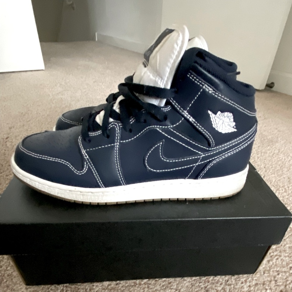 Jordan’s Navy Blue and Bubblegum